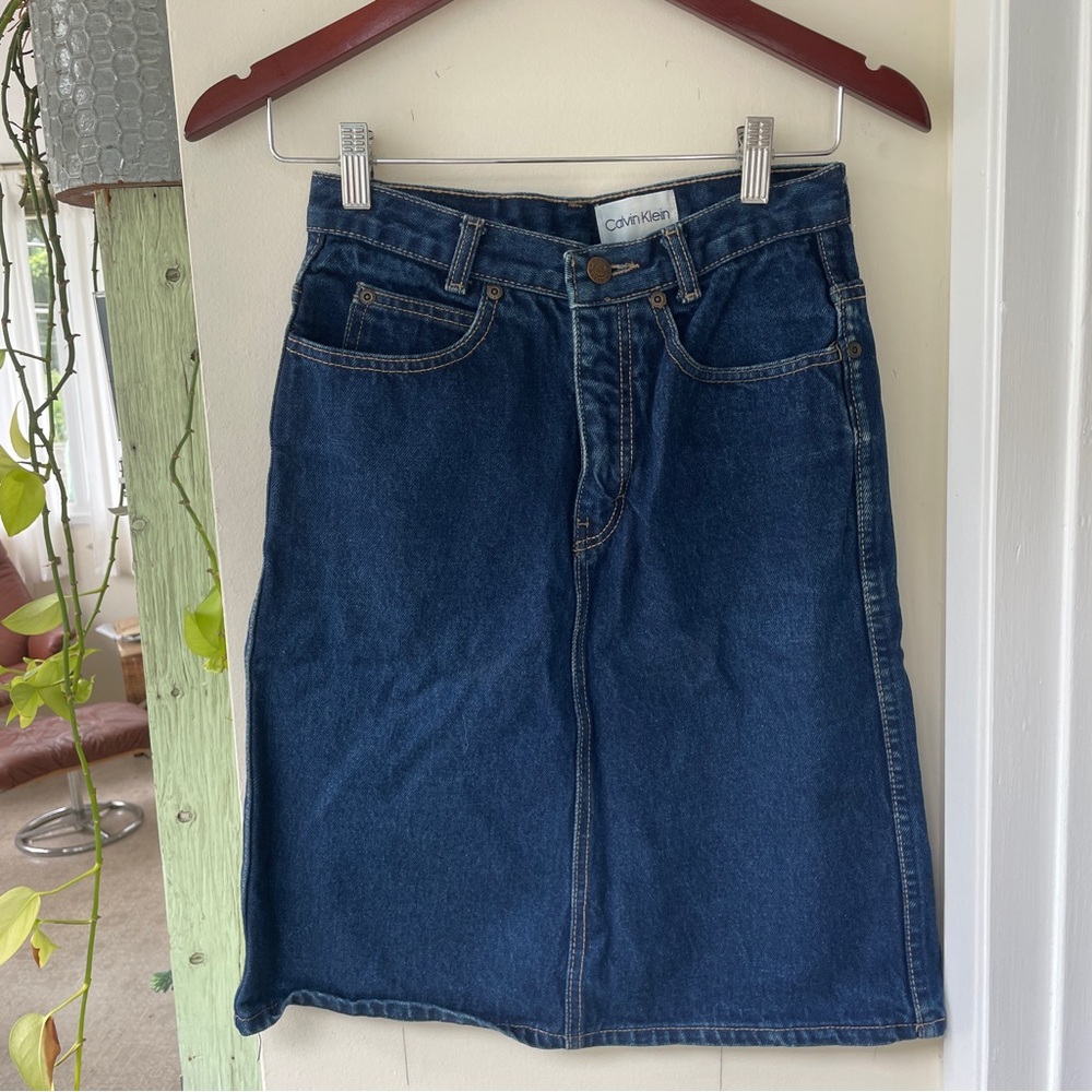 Vintage Calvin Klein jean skirt, sz 2